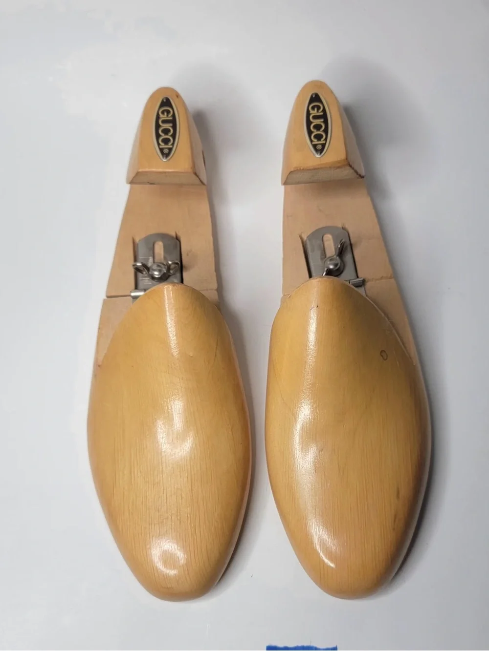 Gucci vintage men's D mackay New York adjustable wooden shoe tree stretchers